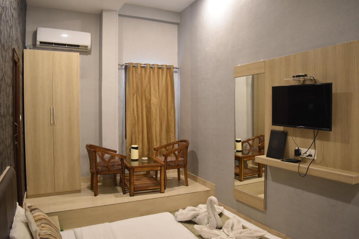 Thakur Boutique Hotel - Housity