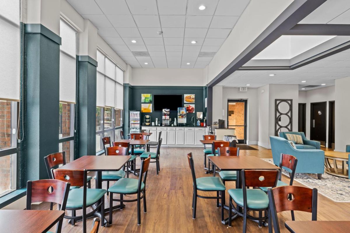 Garnet Inn & Suites, Morehead City near Atlantic Beach - Housity
