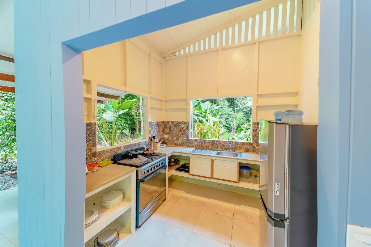 Casa Theia - Comfort cabin, Caribbean jungle beach - Housity