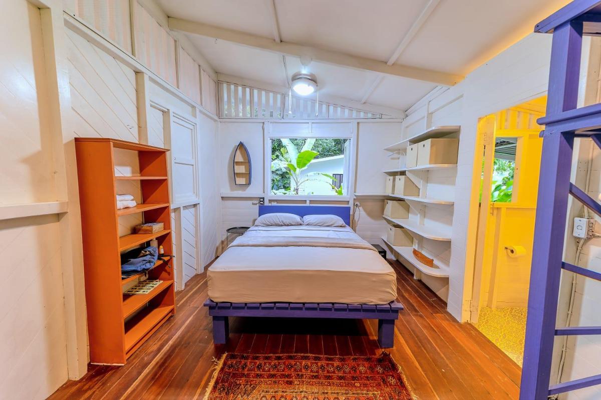 Casa Theia - Comfort cabin, Caribbean jungle beach - Housity
