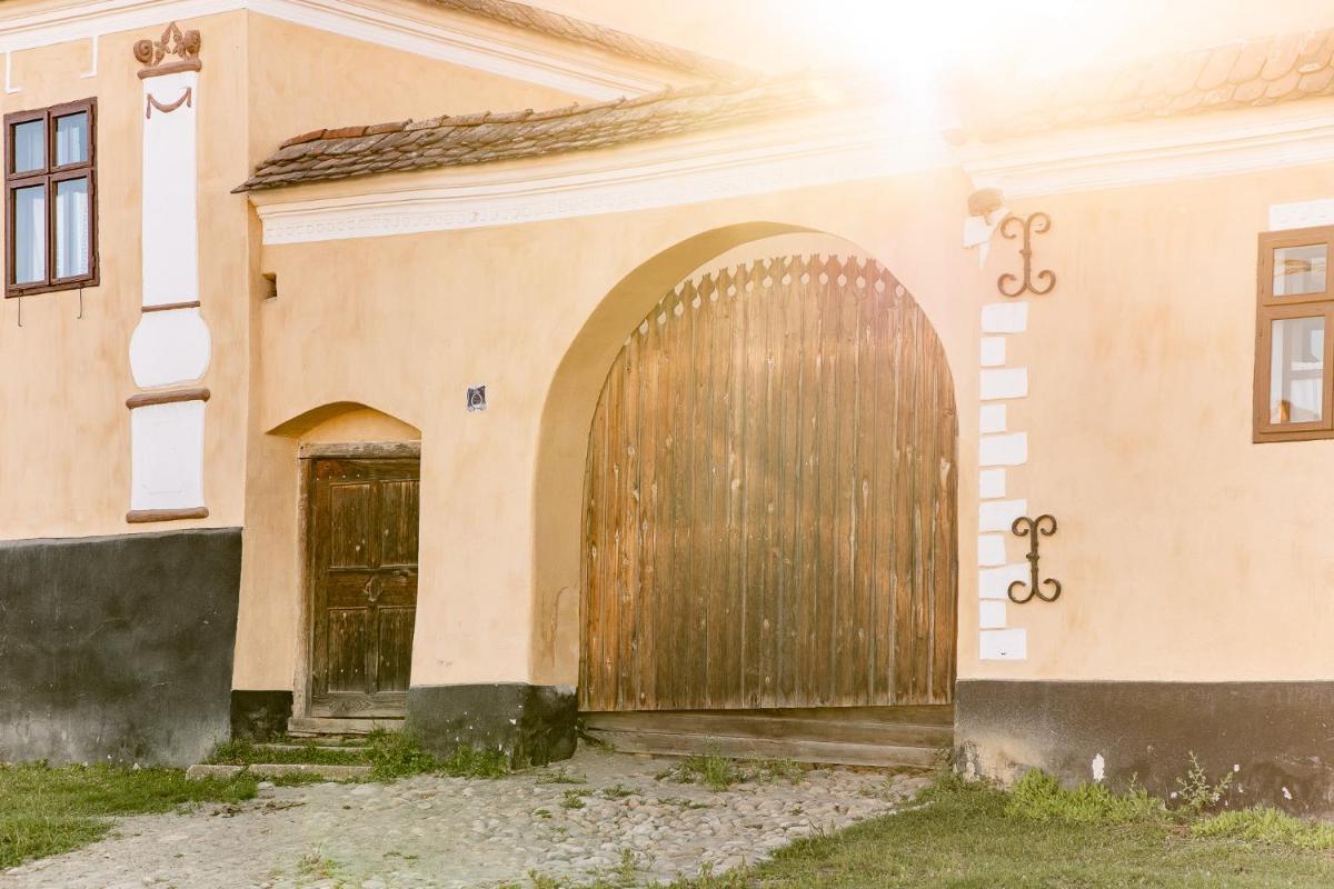 Experience Transylvania Viscri 28B - Housity