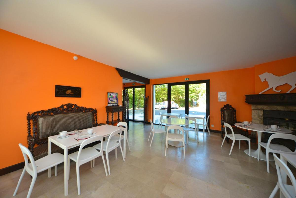 Logis - Hotel et Restaurant La Mire - Housity