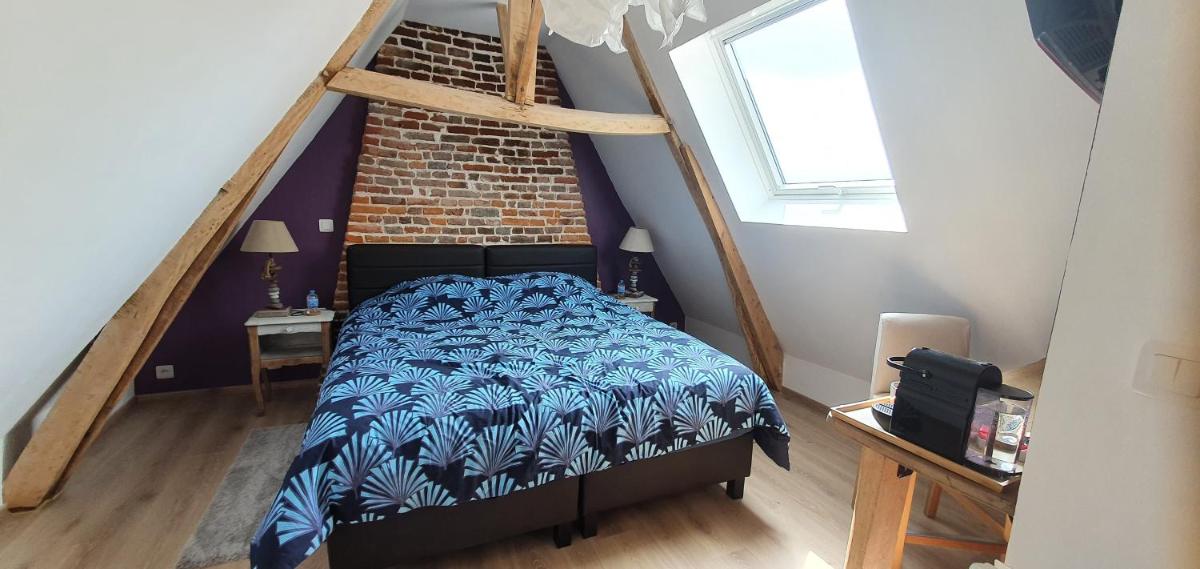 A l'ombre du prunier - Housity