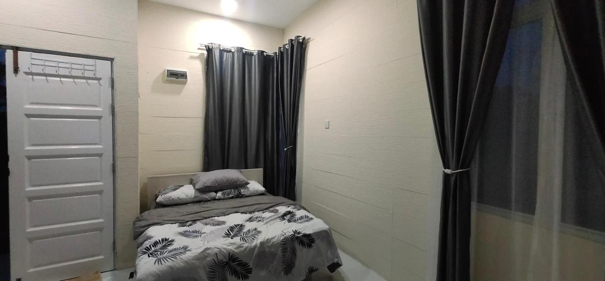 Teratak Sherra Roomstay - Housity