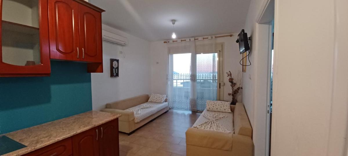 Villa Nuredinaj - Housity
