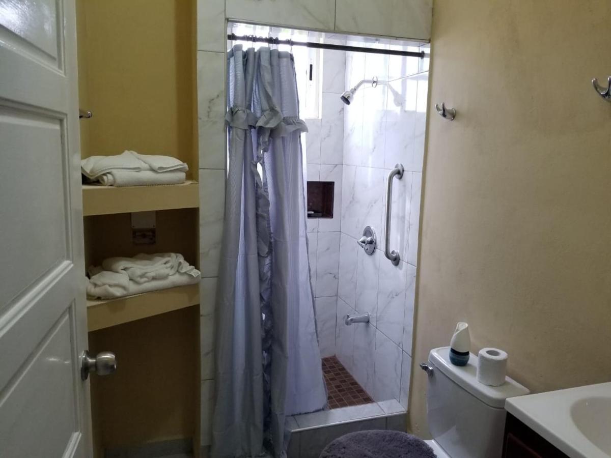 Royal View Apartment Plus - Housity