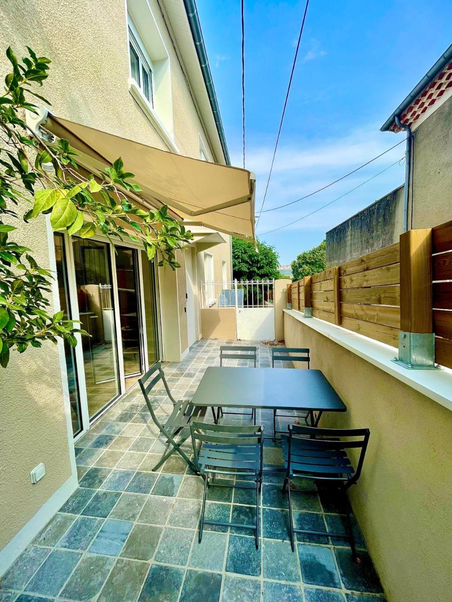 Balcon ou terrasse dans l'établissement Villa Elisa M