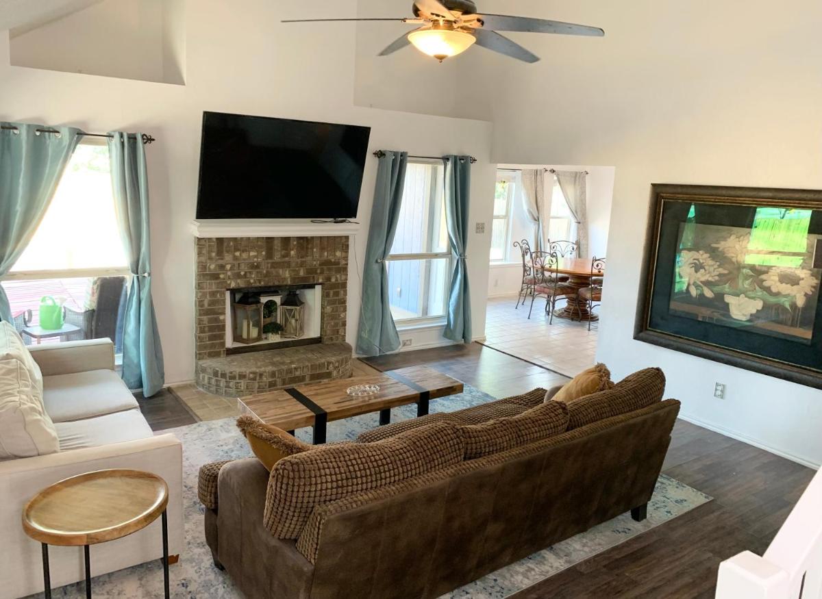 Charming family furry retreat - Housity