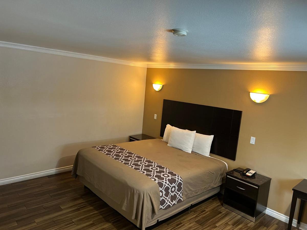 Walnut Inn & Suites West Covina - Housity