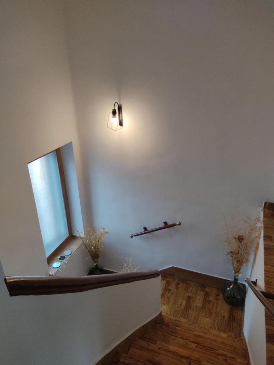 Agradable casa con patio - Housity