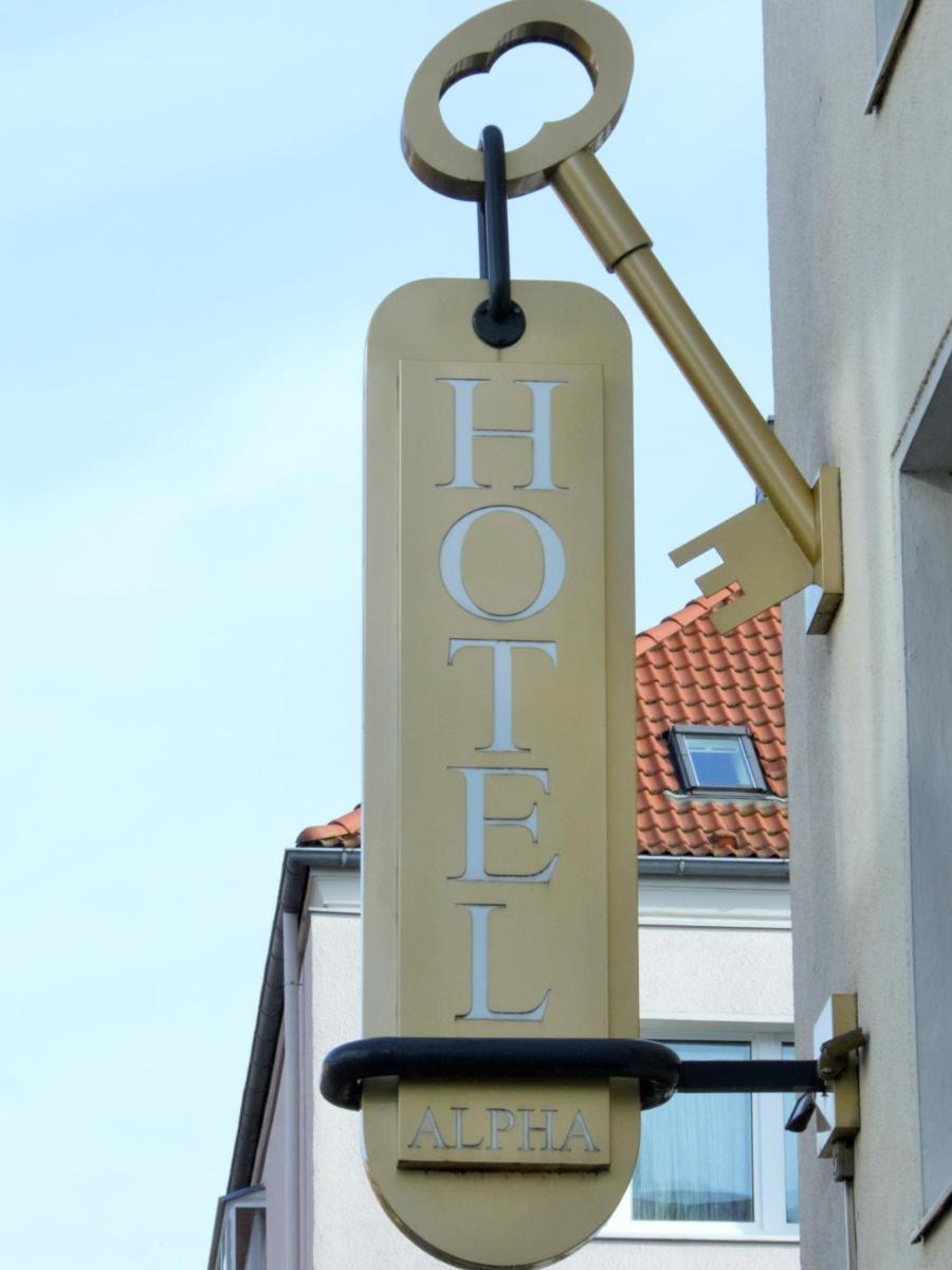 Hotel Alpha - Housity