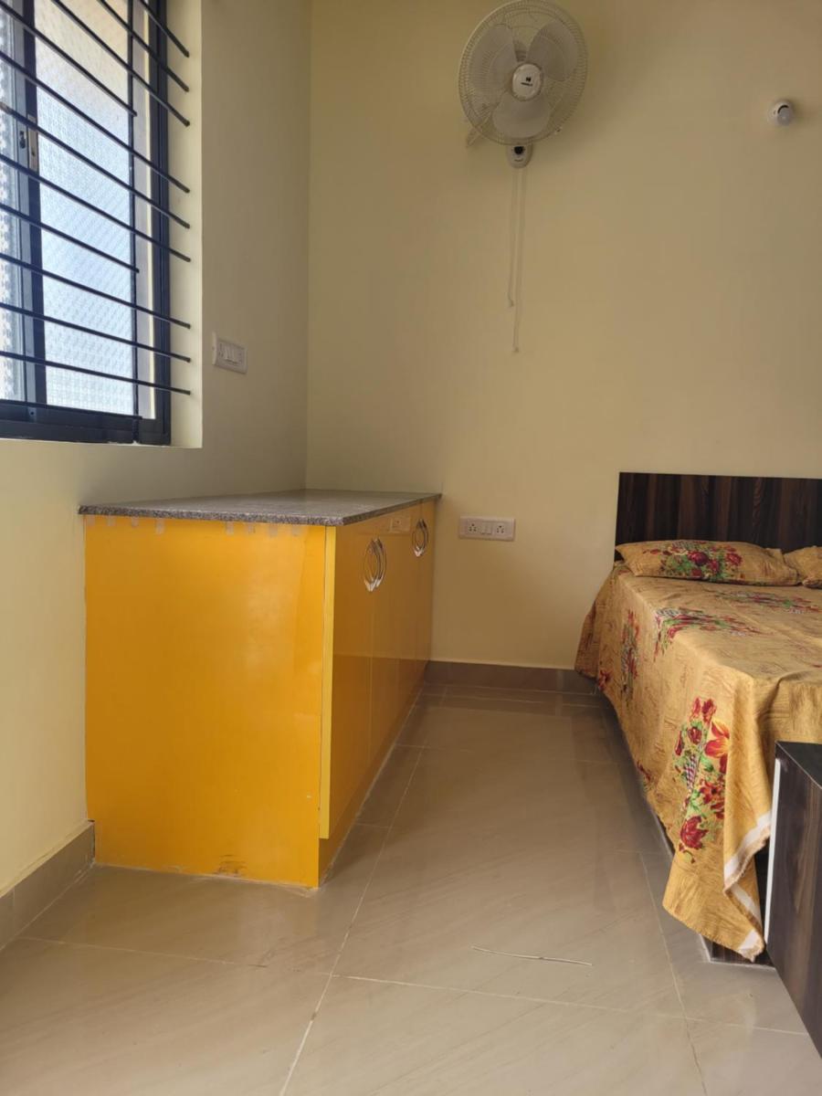 RV backpackers - Housity