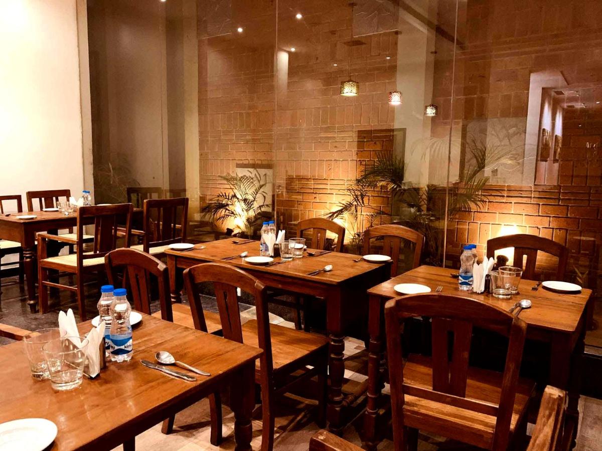 Hotel Sabareesh Park - Housity