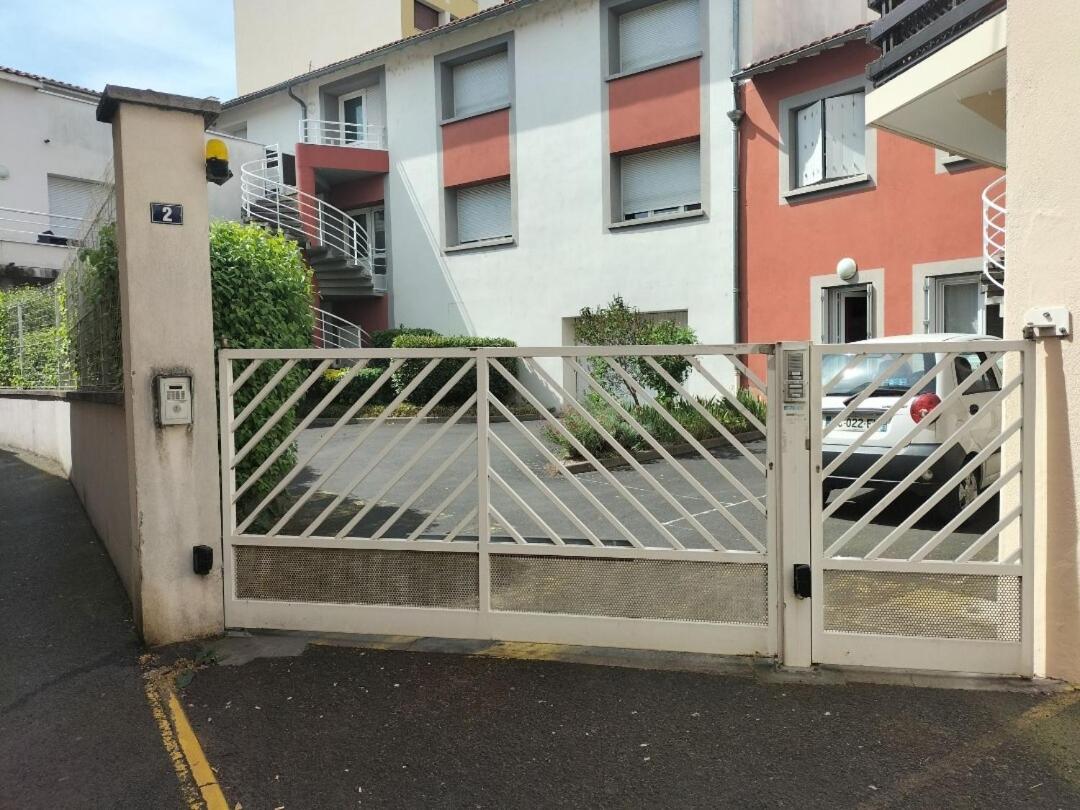 Bel appartement avec micro ext et parking privé - Housity