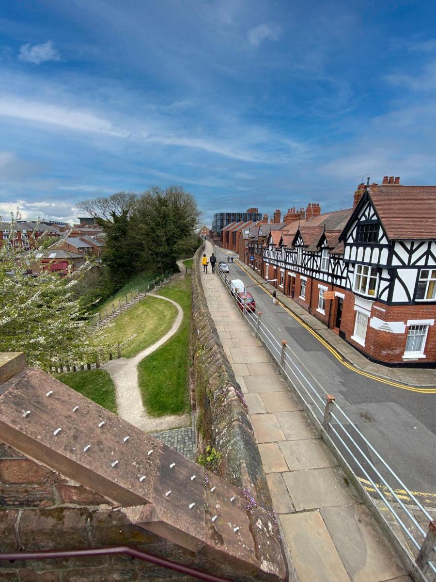 City Walls View - Housity