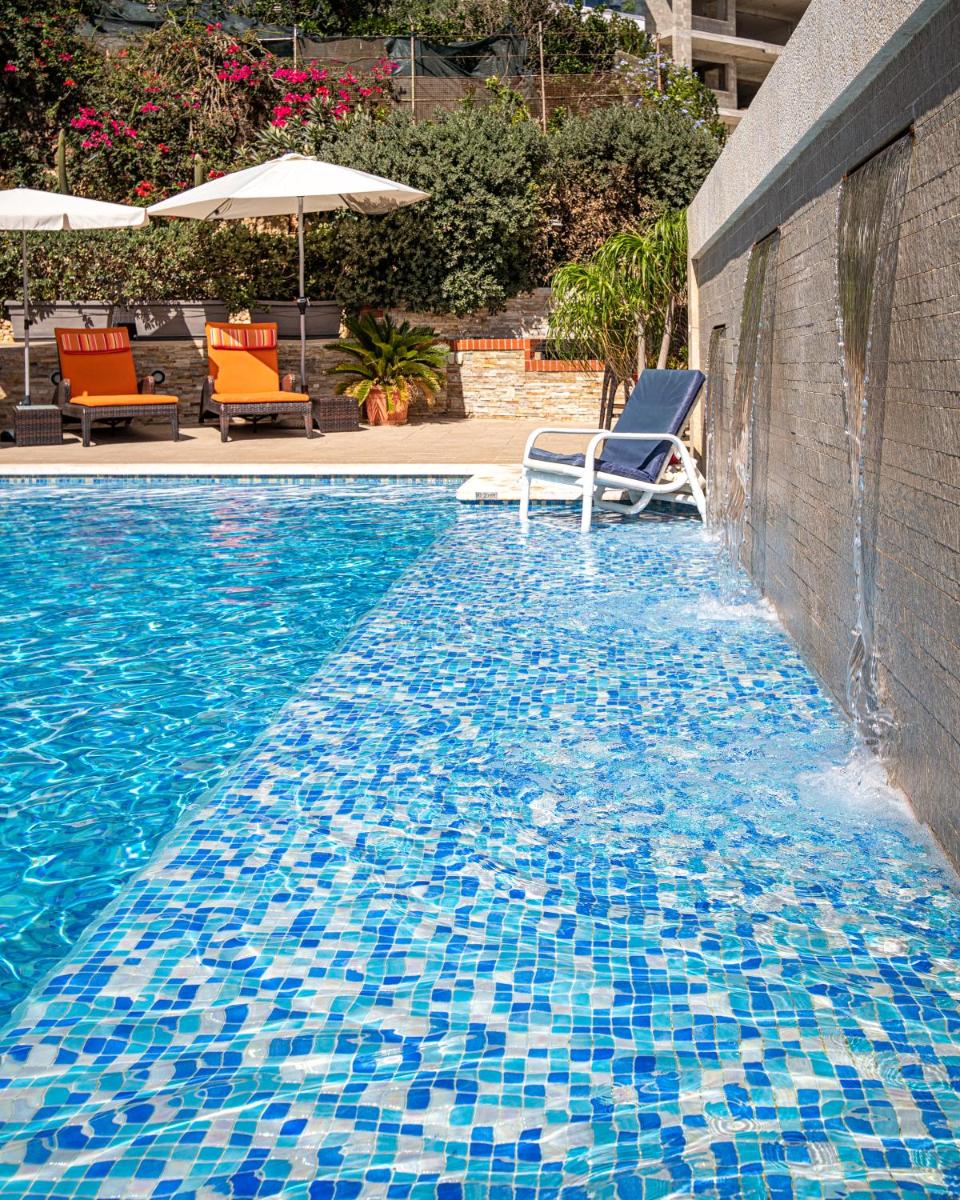 Ringway Villa - Housity