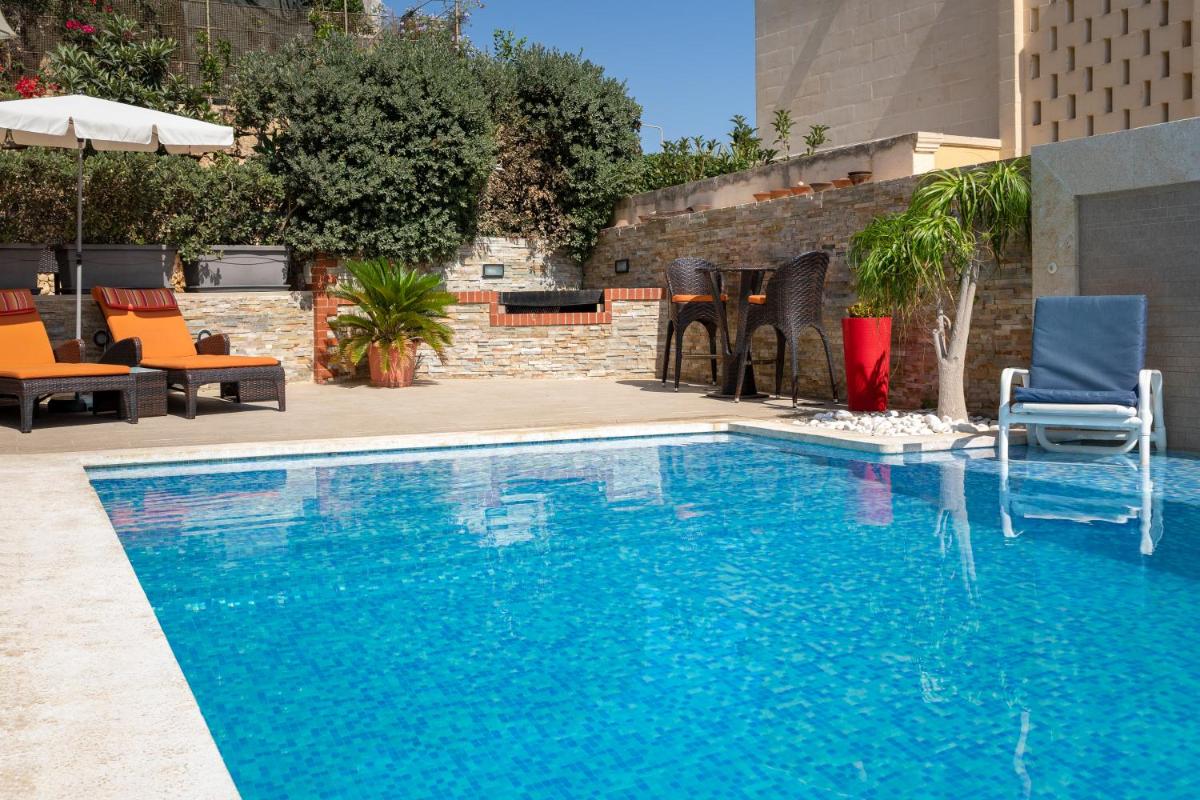 Ringway Villa - Housity