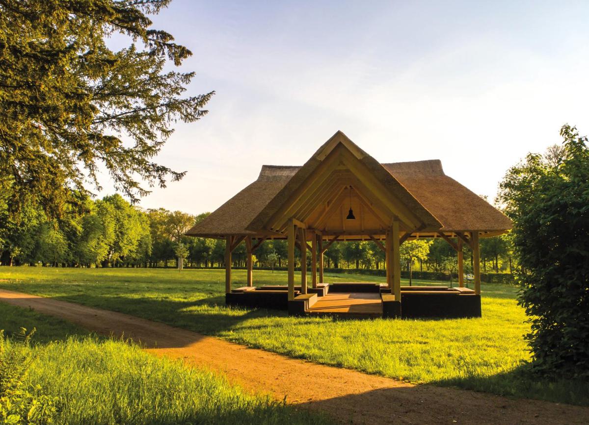 Ein Garten an der Unterkunft Weissenhaus Private Nature Luxury Resort
