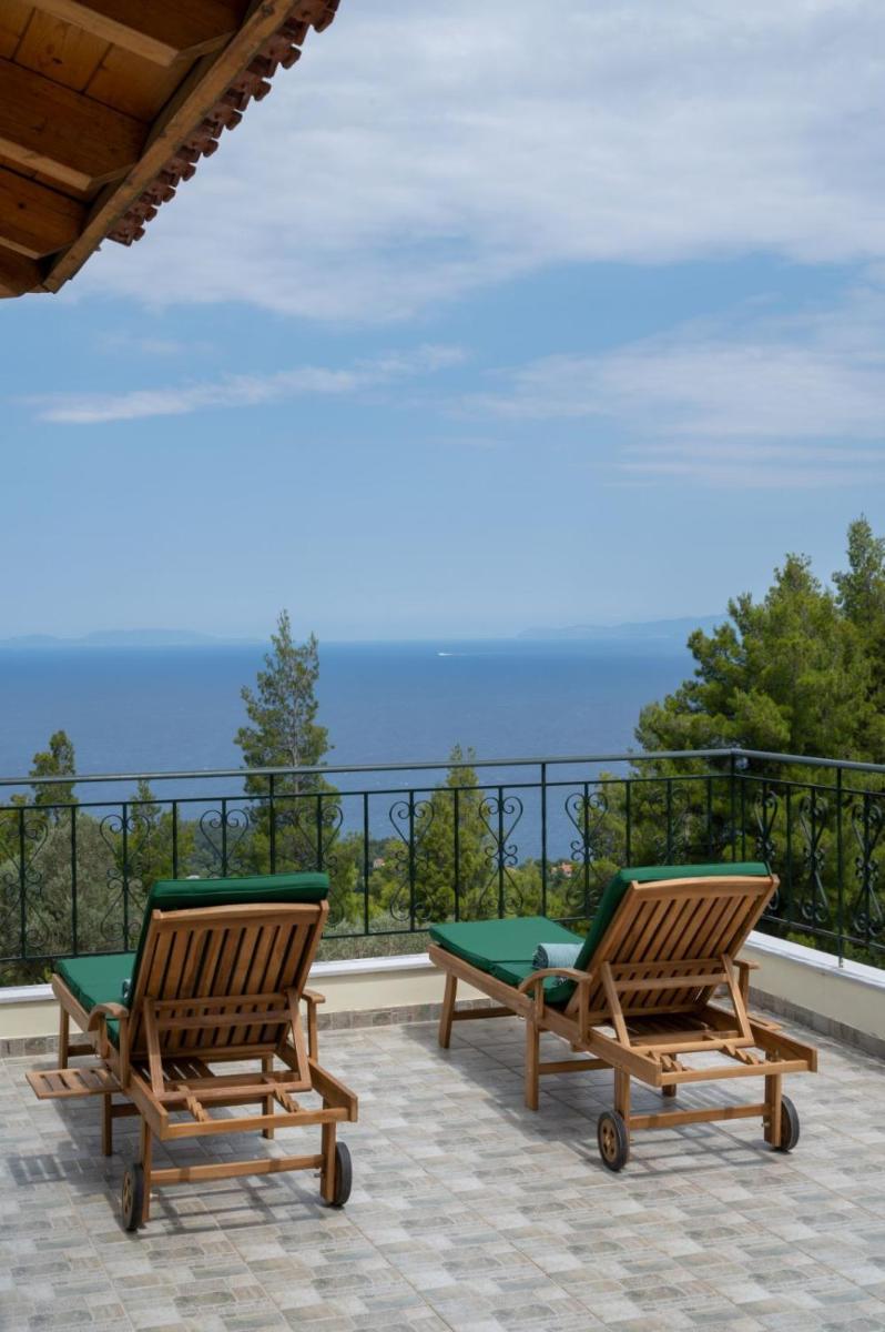 Dream House Capturing the Magic of Nature - Housity