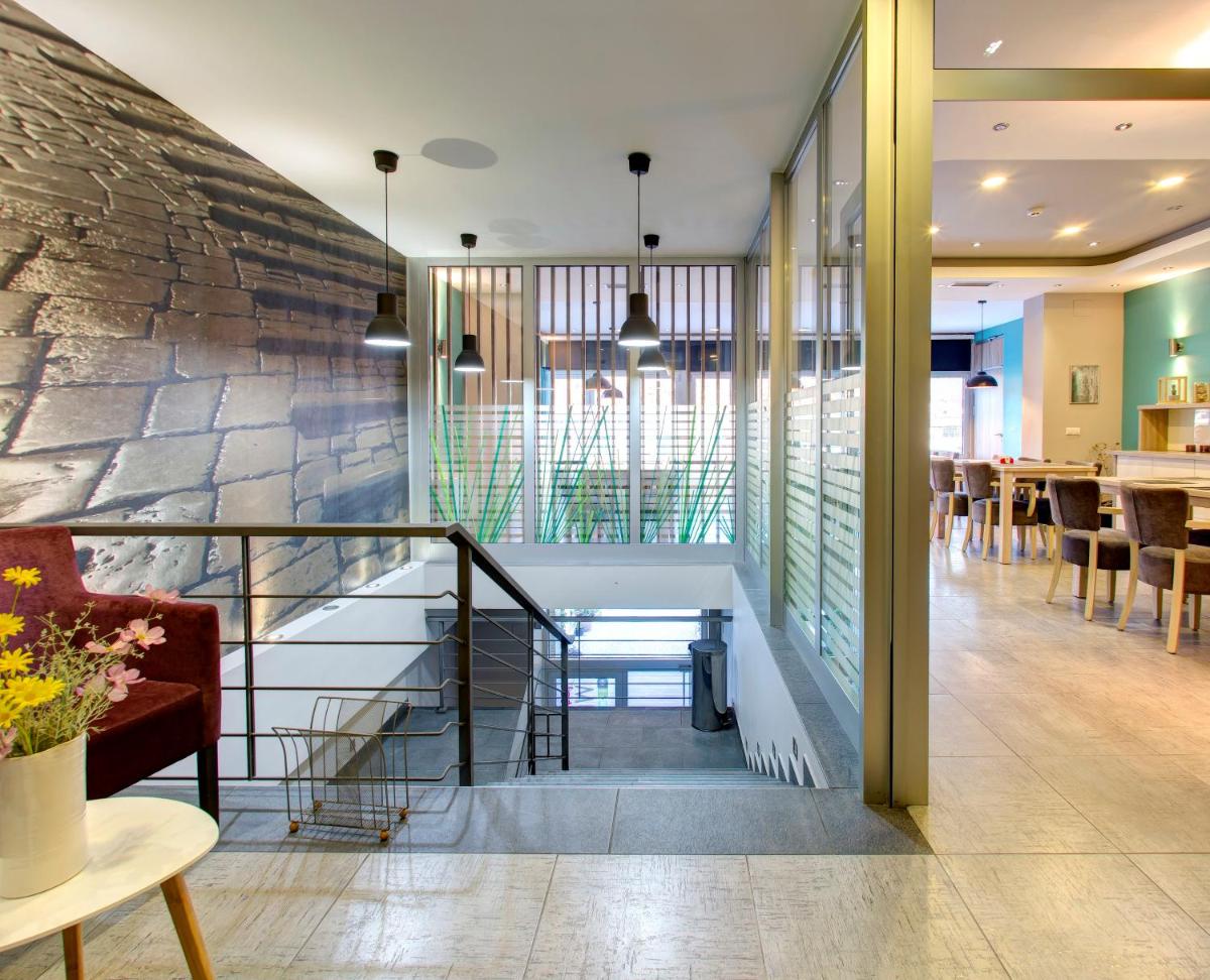 Hotel Argentum - Housity