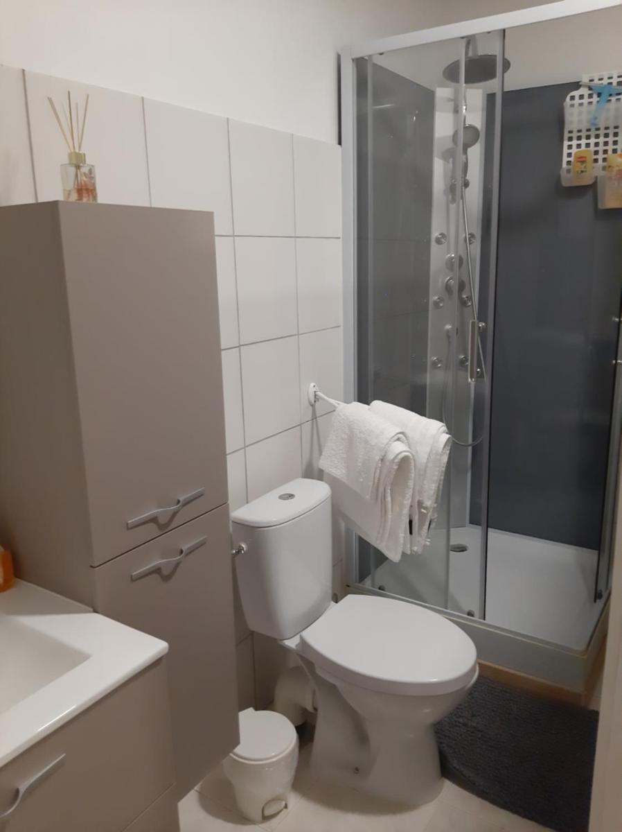 Le Logis des Templiers appartement climatisé - Housity