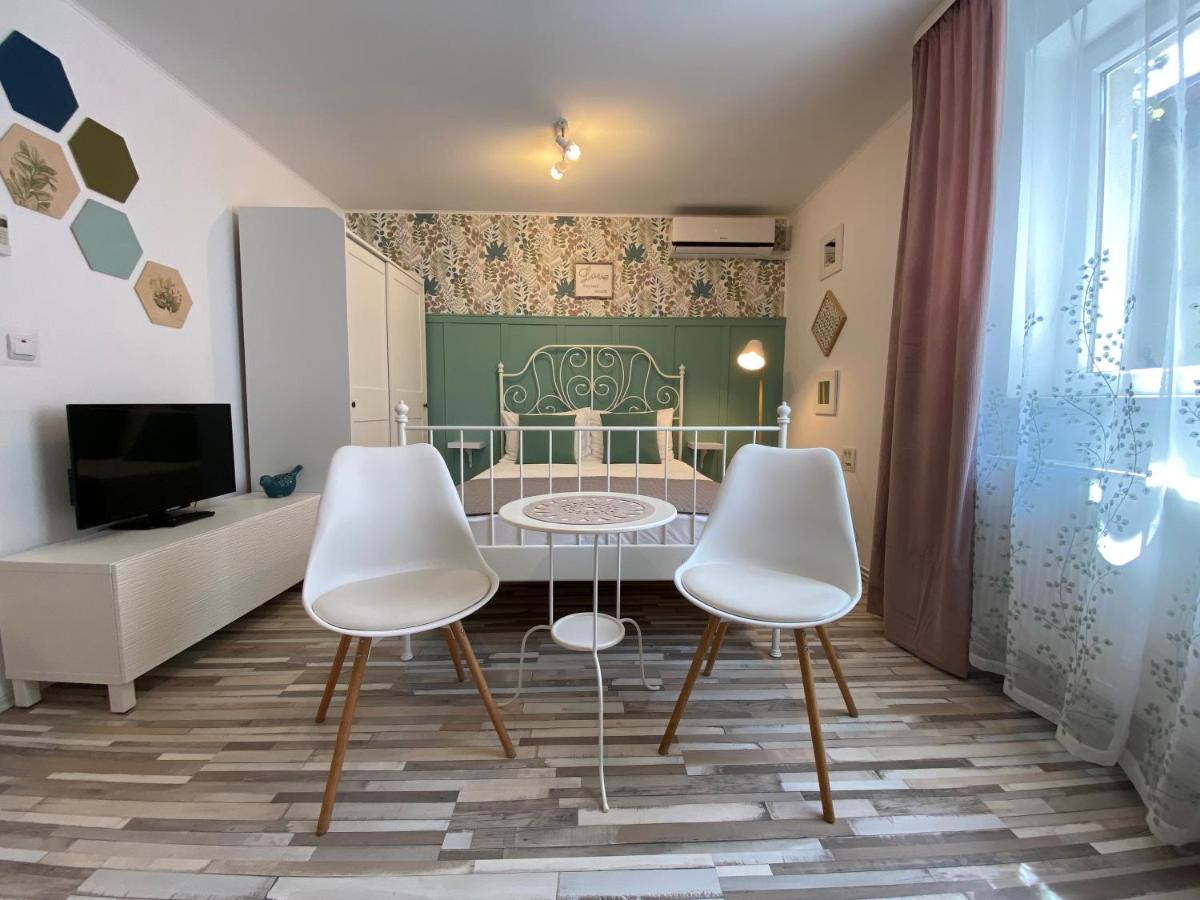 Romantic Apartment - Housity