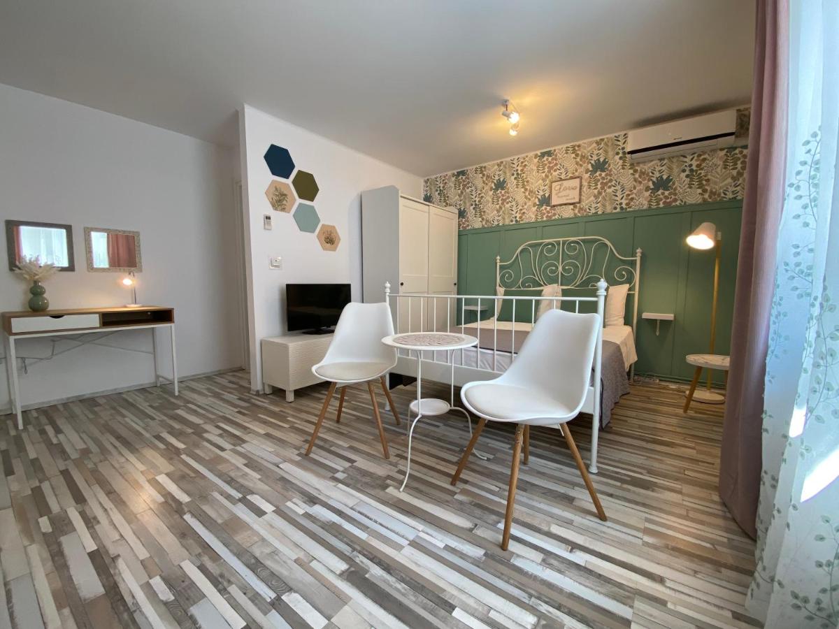 Romantic Apartment - Housity
