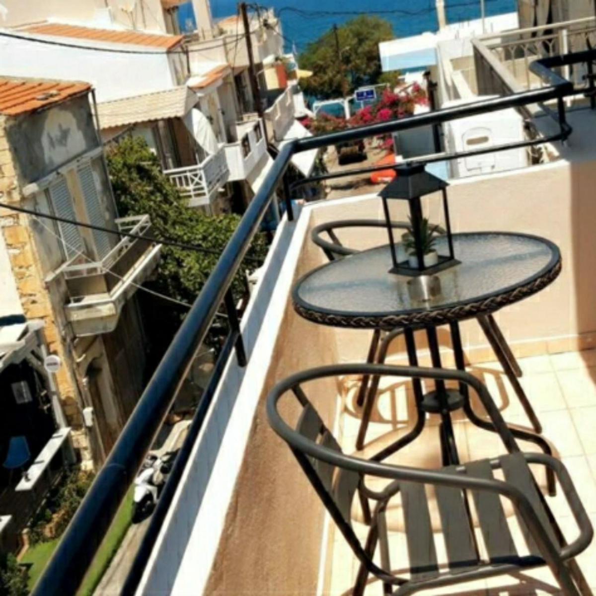 Holiday House by the sea 3 - Housity