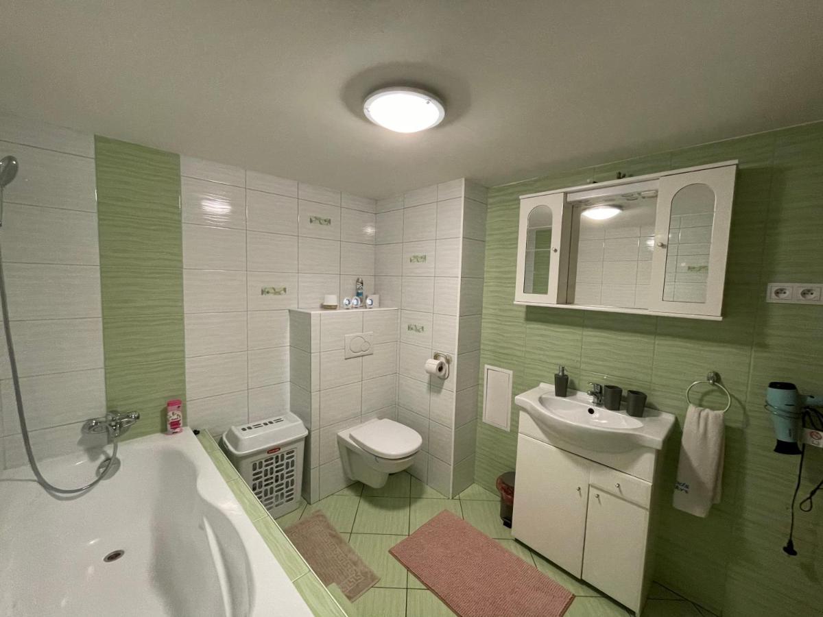 Apartmán Stráne - Housity