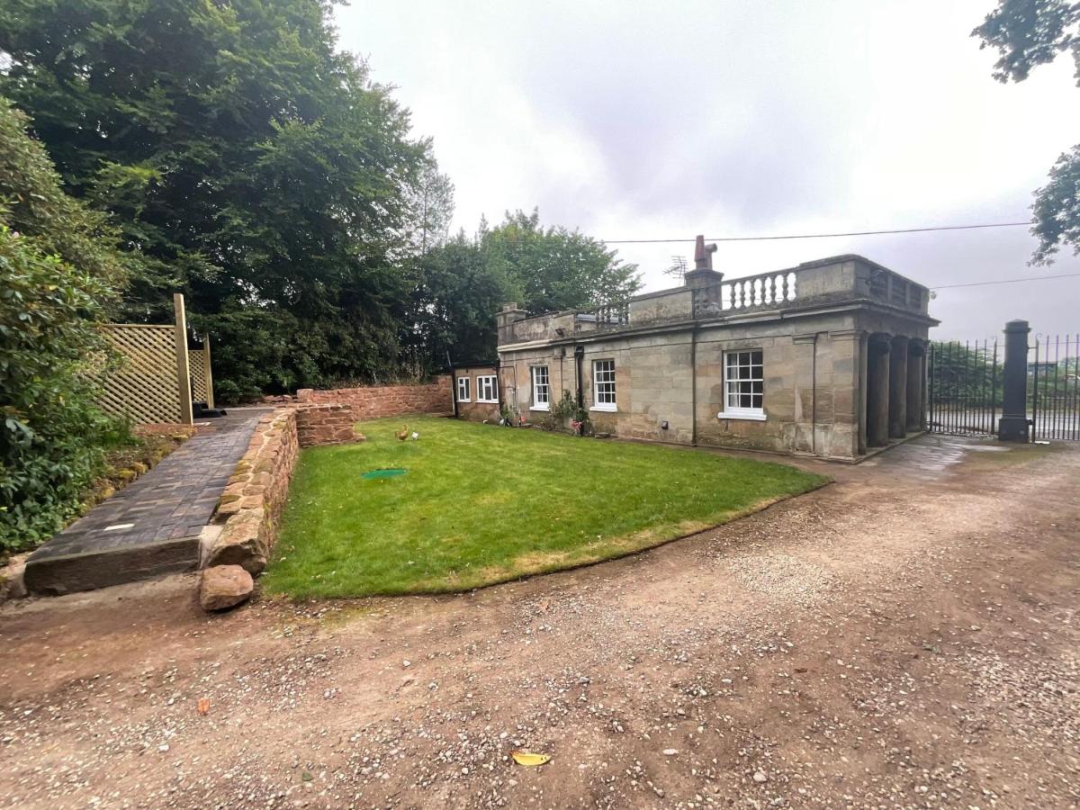 The Gatehouse is in a 18th century estate, BHX,NEC - Housity