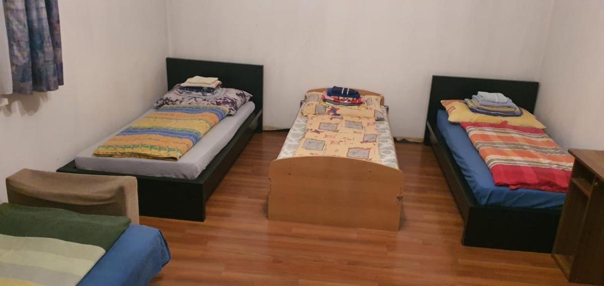 Monteurzimmer = Anicka - Housity