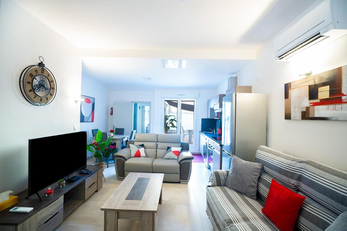 Suitetrails - Superbe appartement à 2 pas des Halles, Climatisé, terrasse, garage