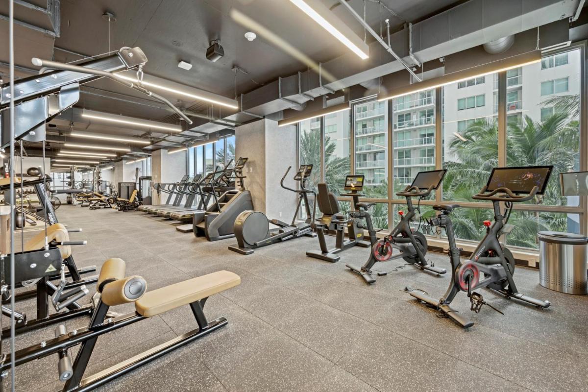 Fabulous Apartment with Pool, Gym, Lounge - Prime Location, Miami - Housity