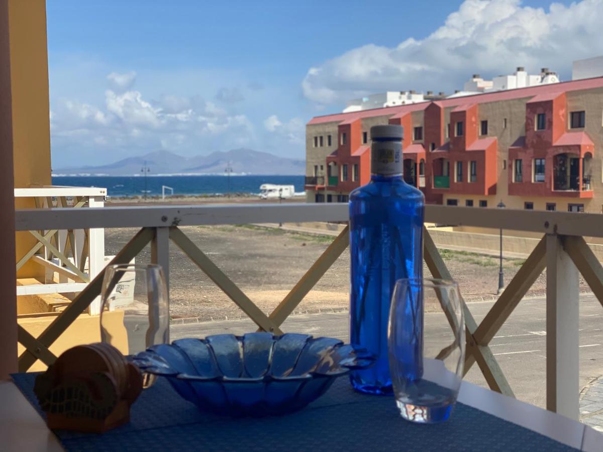 Modern apartment with sea views in Corralejo - Housity