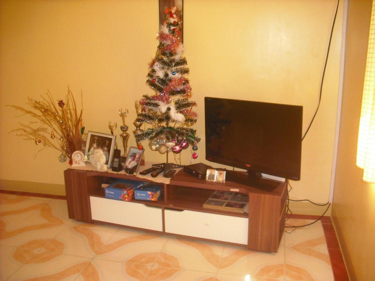 Spacious 2 bed bungalow close to white sand beach. - Housity