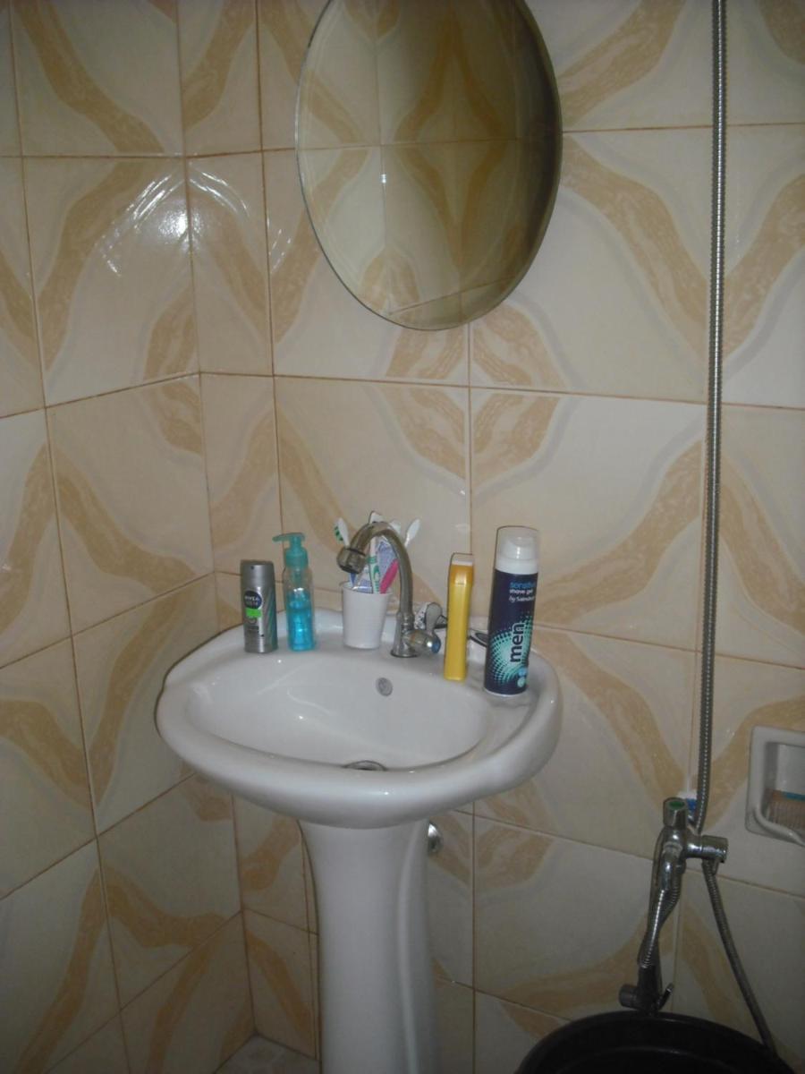 Spacious 2 bed bungalow close to white sand beach. - Housity