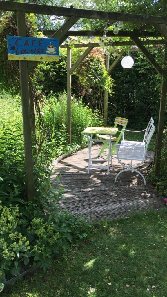 gemütliches Gästezimmer in Ostseenähe - Hizvo