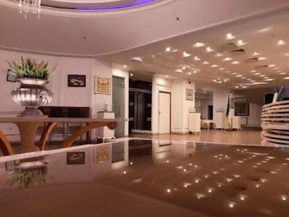 Suitetrails - Hotel Raya Tichy