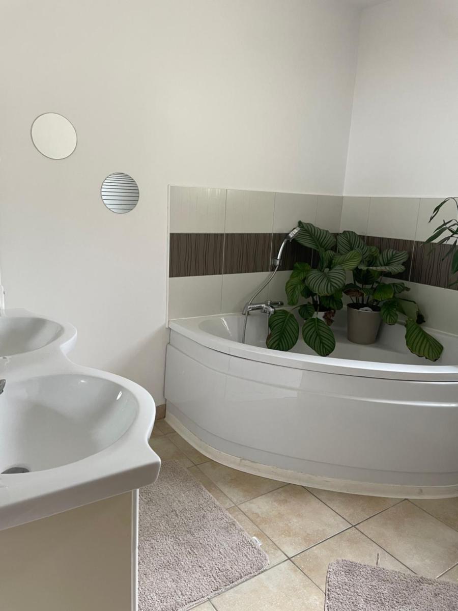 Suitetrails - Villa avec jaccuzi