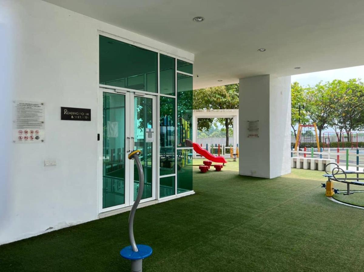 Suitetrails - D'Festivo Residences