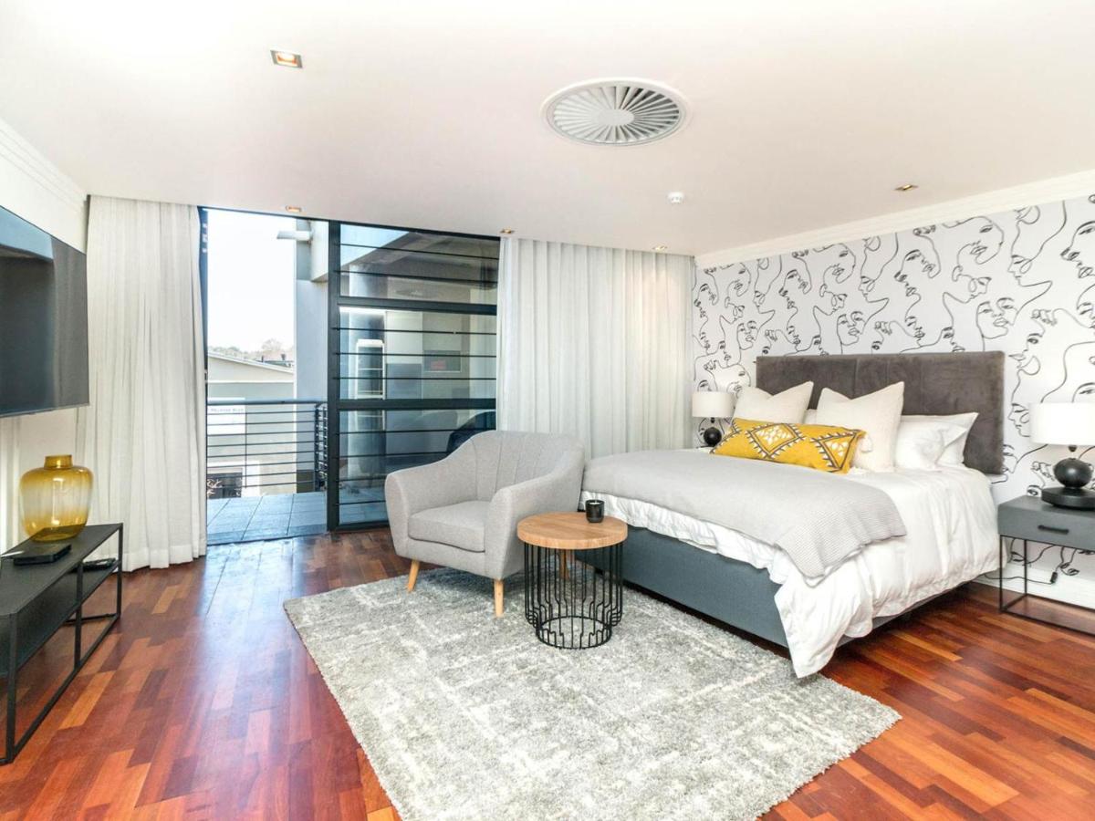 Heriot Properties Units 19 & 20 - Housity