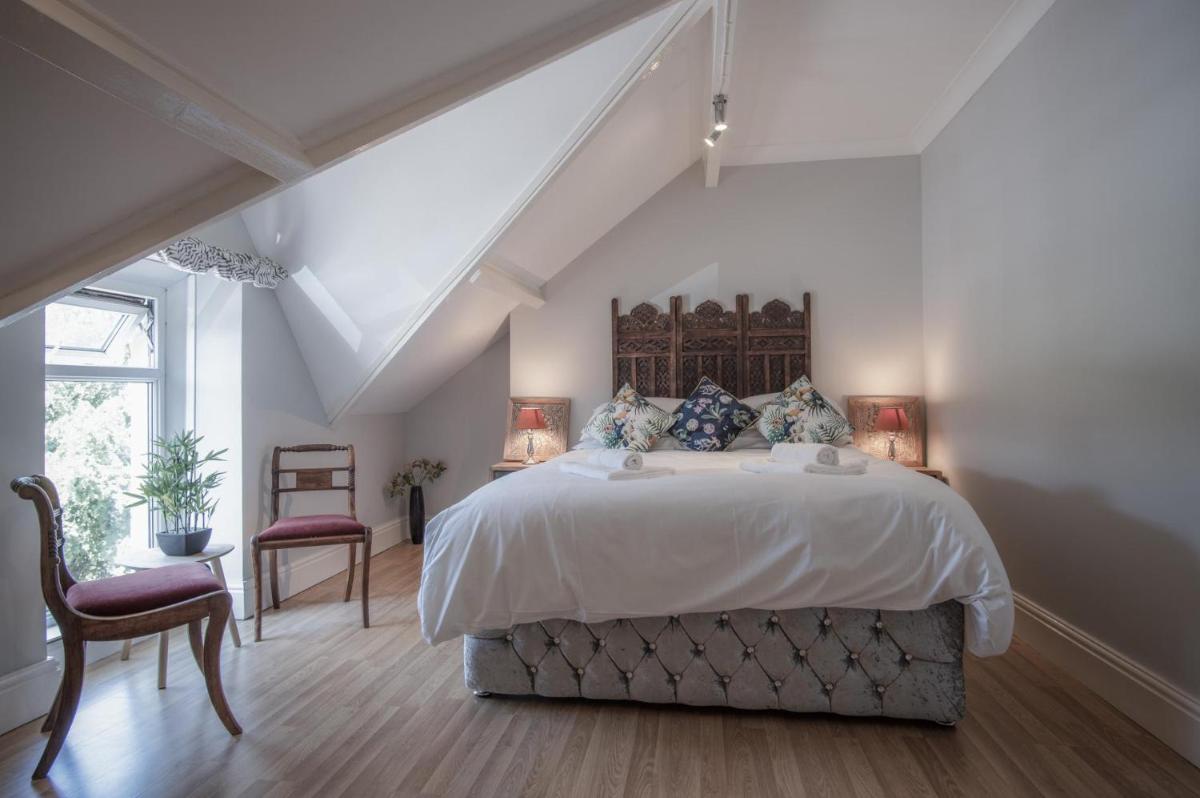 Langland Road - 2 Bedroom Town House - Mumbles - Housity