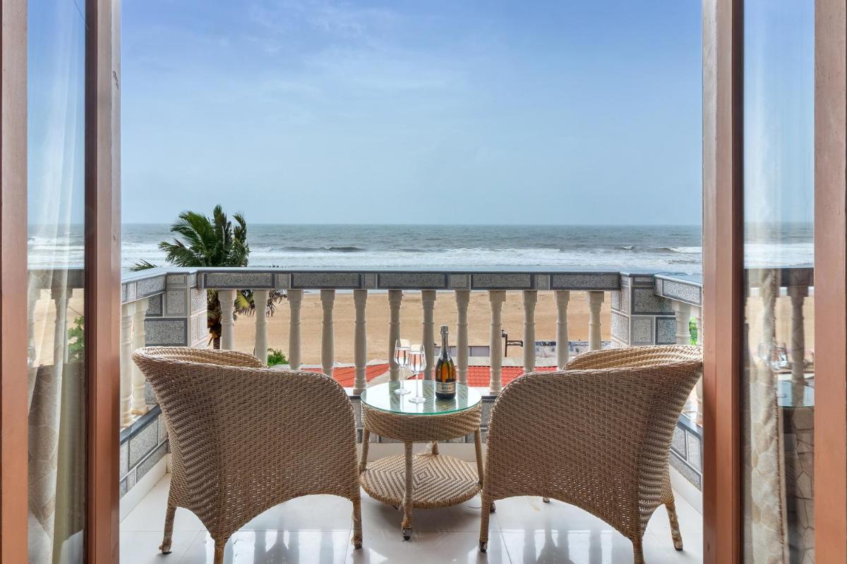 Larios Beach Holidays - Housity