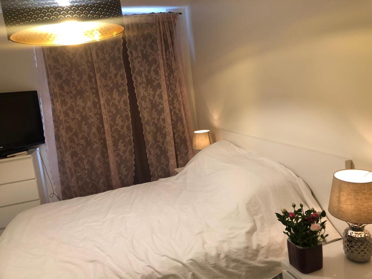 Lovely 1-bedroom in a big apartment - Housity