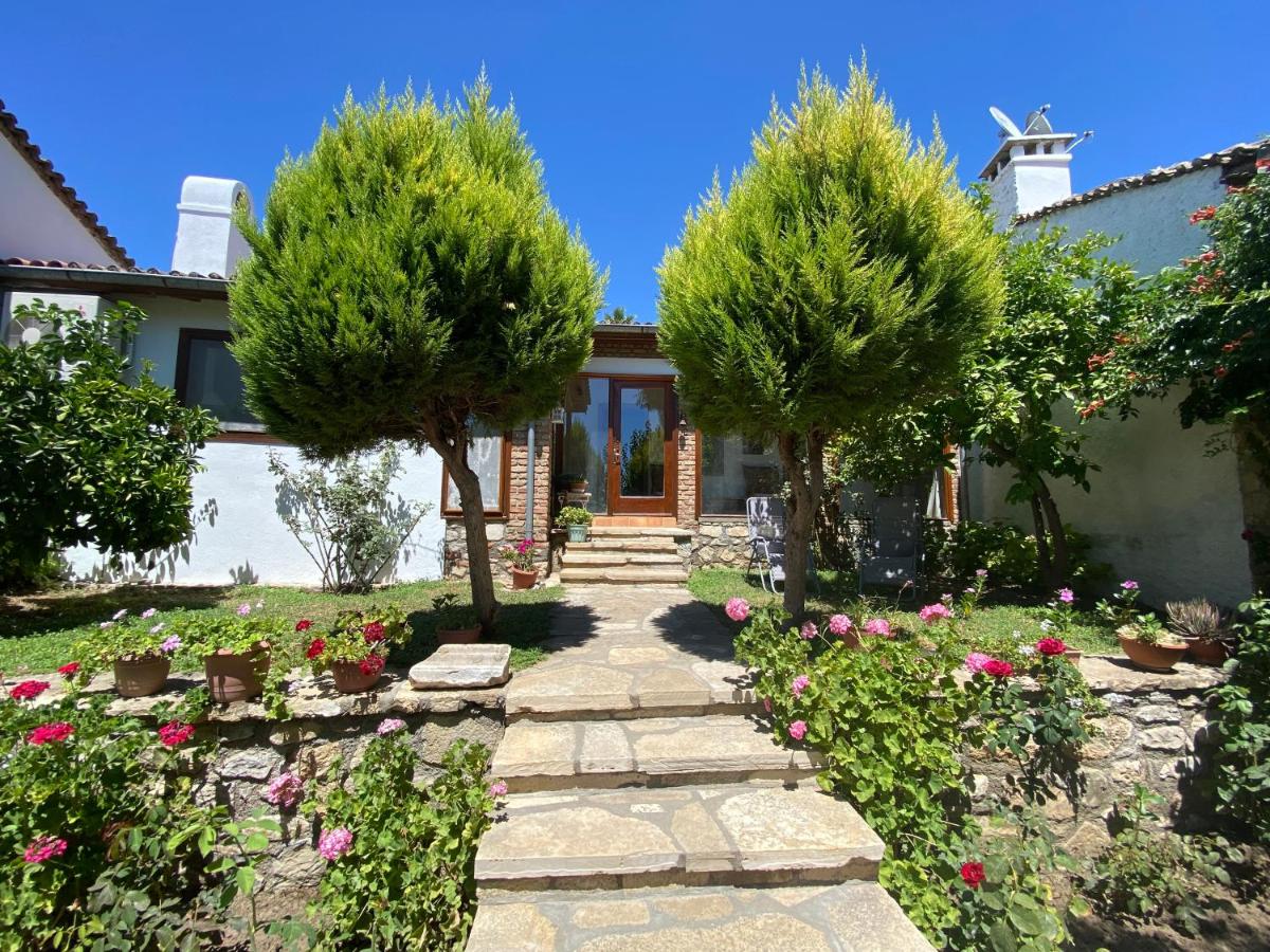 Helios House - Housity