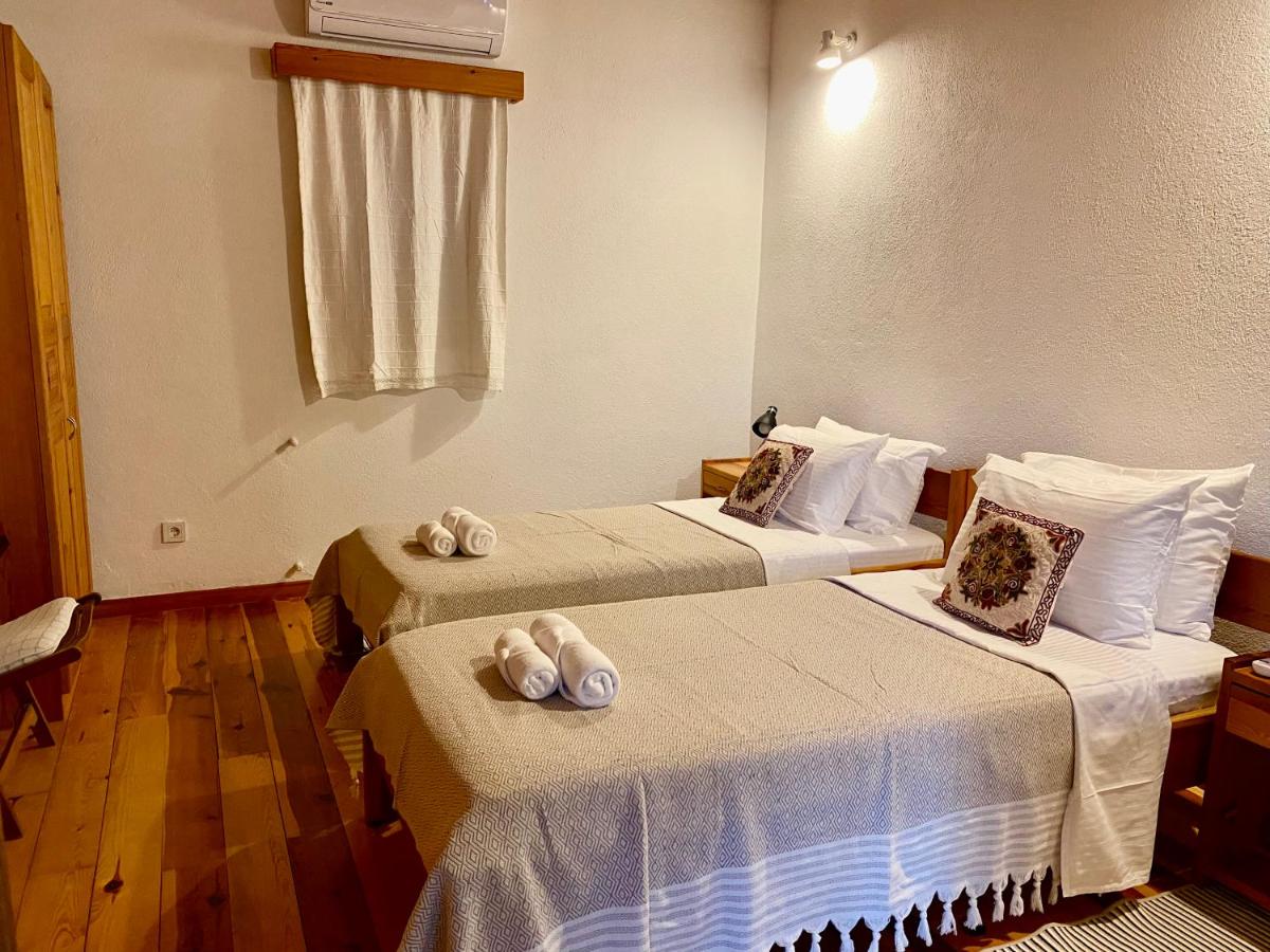 Helios House - Housity