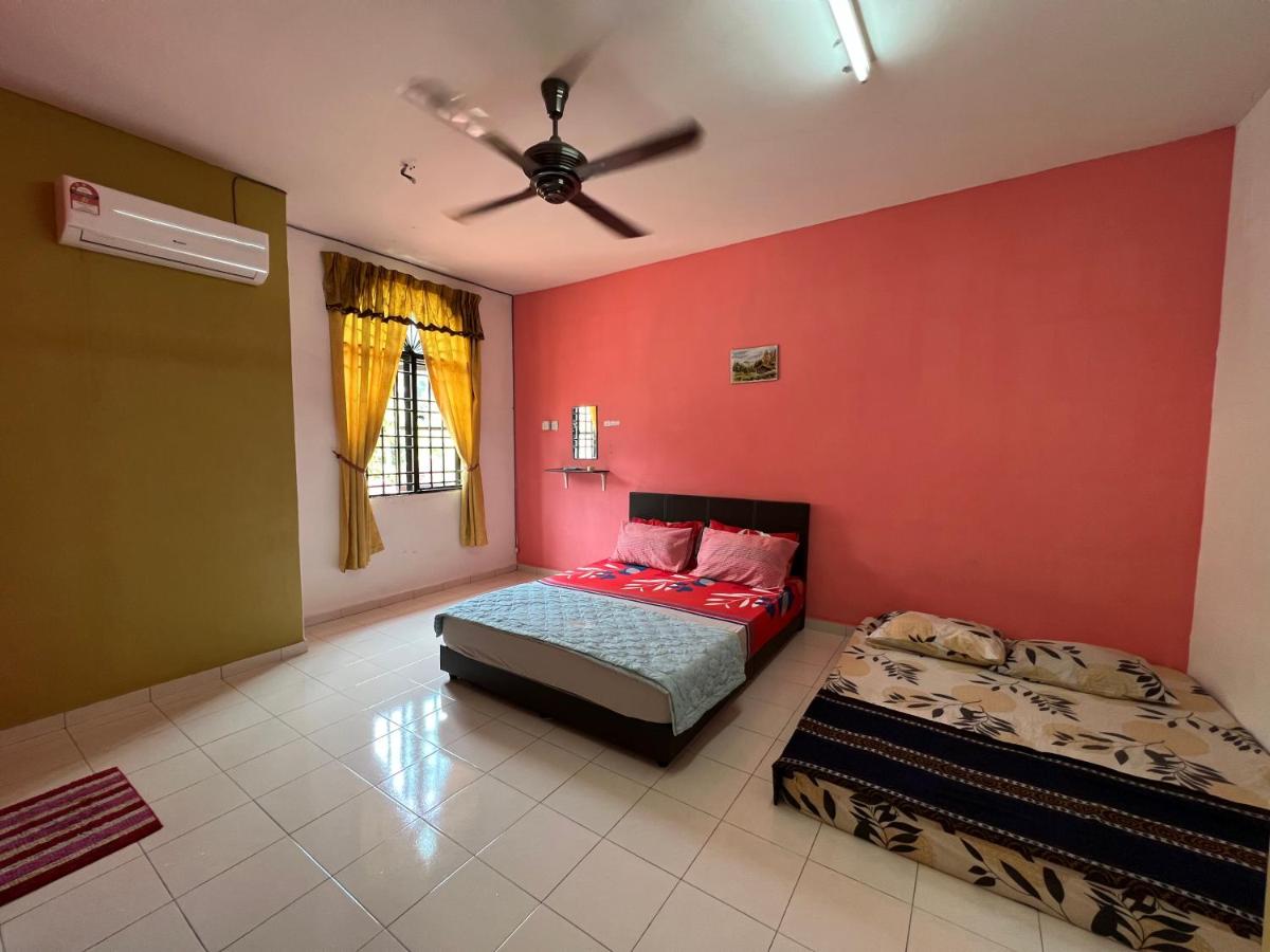 Homestay D-Zara - Housity