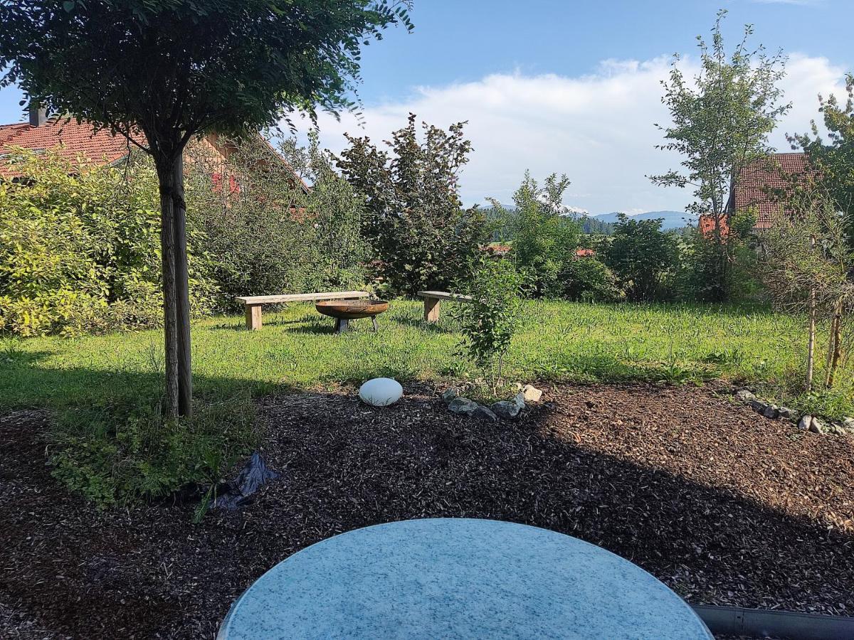 Ferienwohnung in Stiefenhofen mit Terrasse und Feuerstelle - Housity