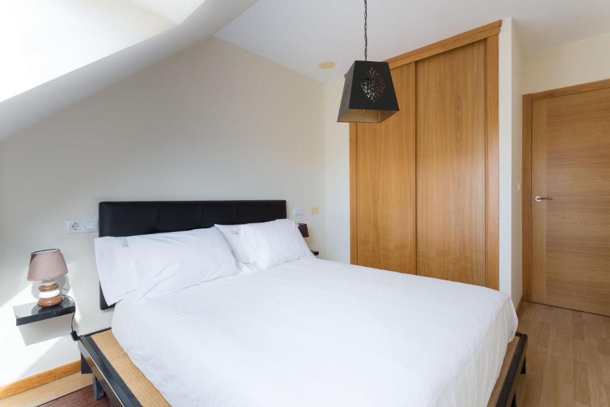 ATICO CON TERRAZA A PIE DE PLAYA - Housity