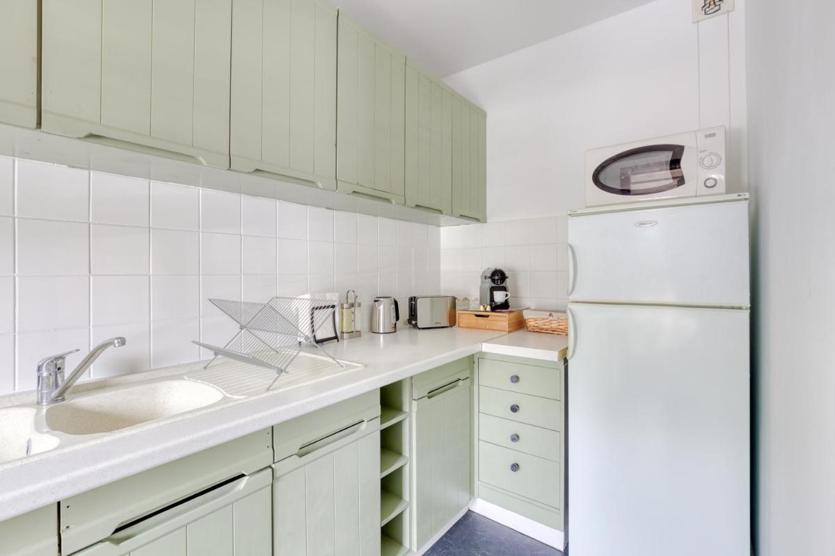 Studio Hôtel - Lit King Size - Parking - Wifi - Proche CDG - Housity